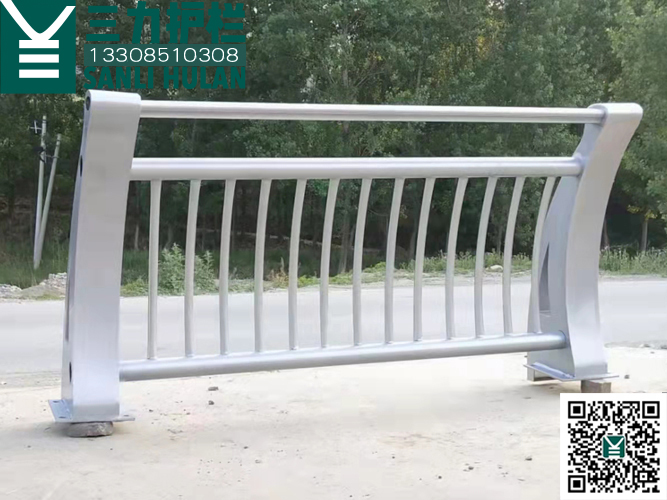 云南昆明河道景观护栏