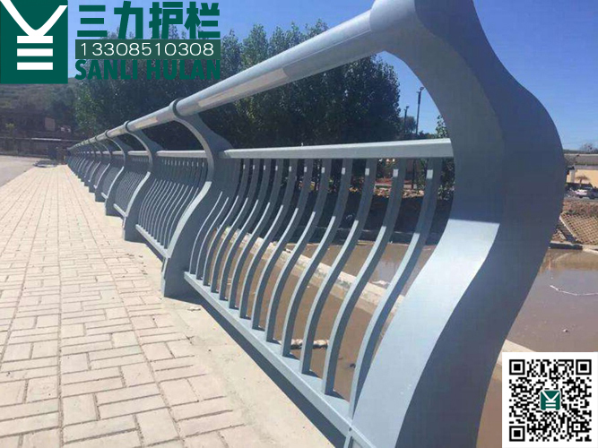 贵阳灯光景观人行道护栏