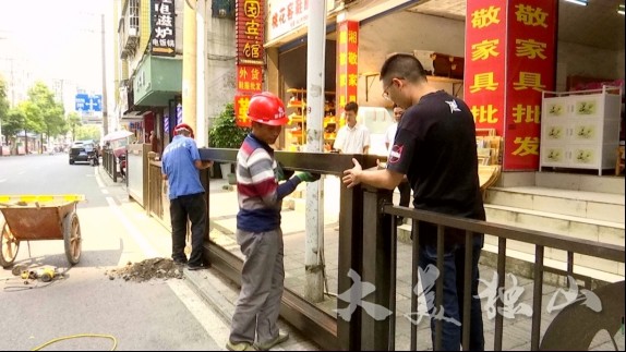 独山人行道护栏提质改造 独山人行道护栏提质改造